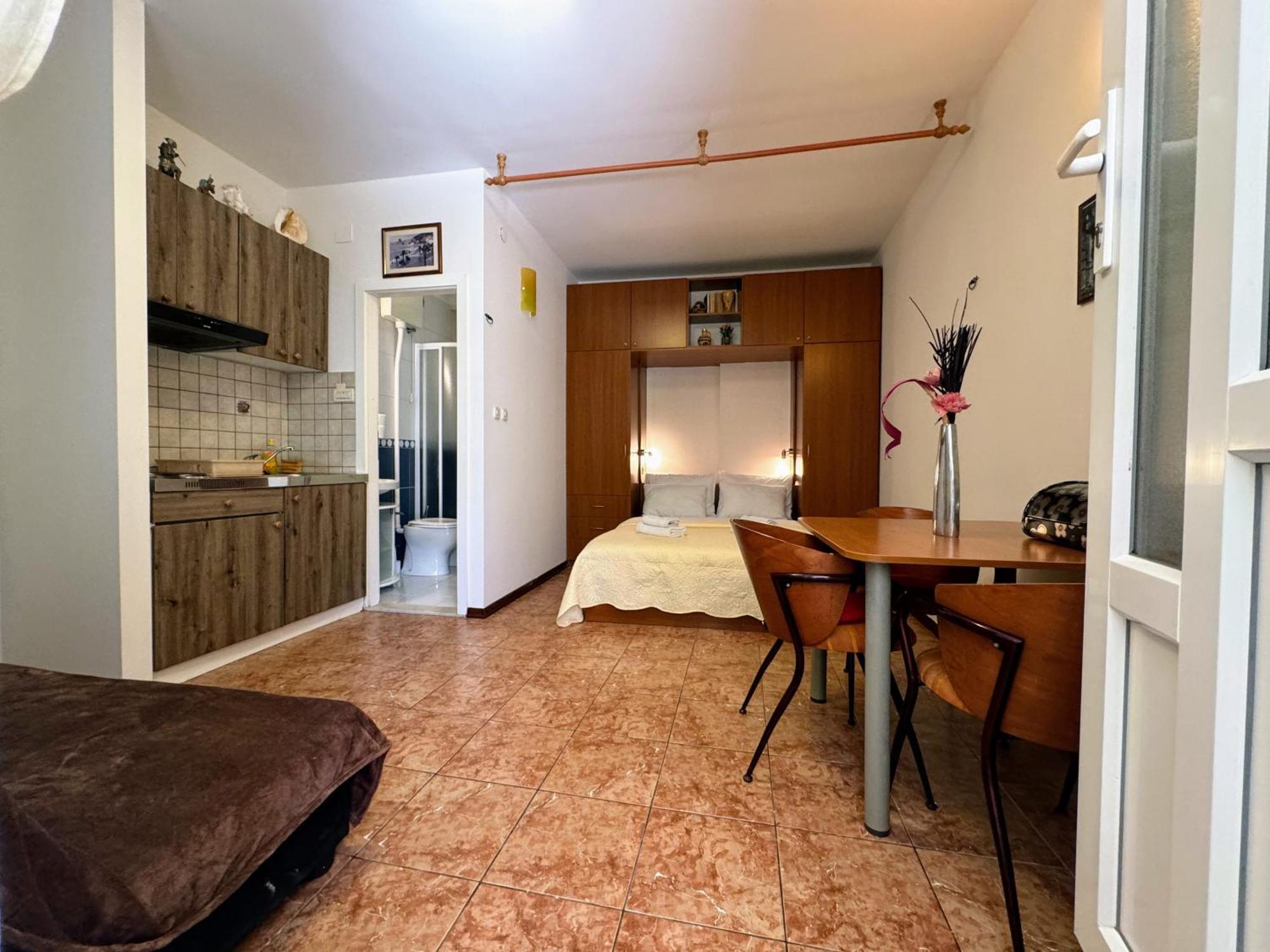Grgur Studio Apartments Spalato Esterno foto