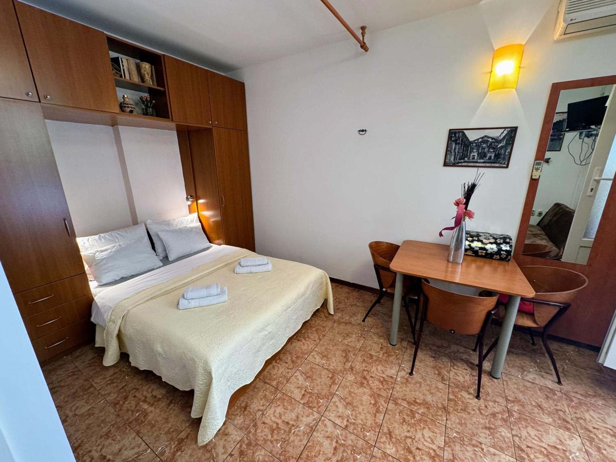 Grgur Studio Apartments Spalato Esterno foto